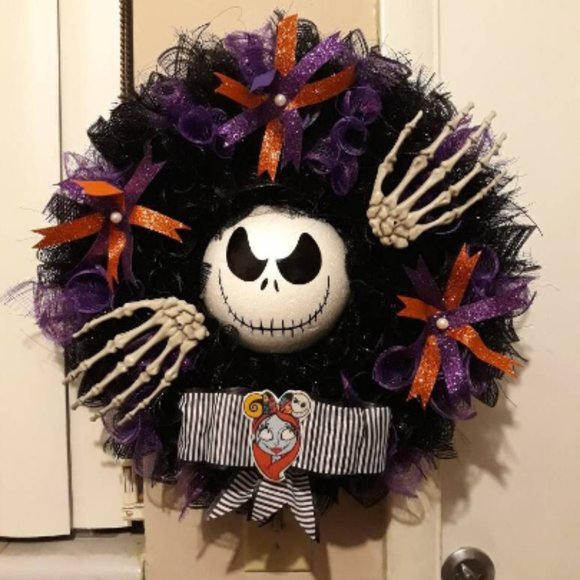 Jack Skellington Nightmare Before Christmas Wreath - Picture 2 of 3